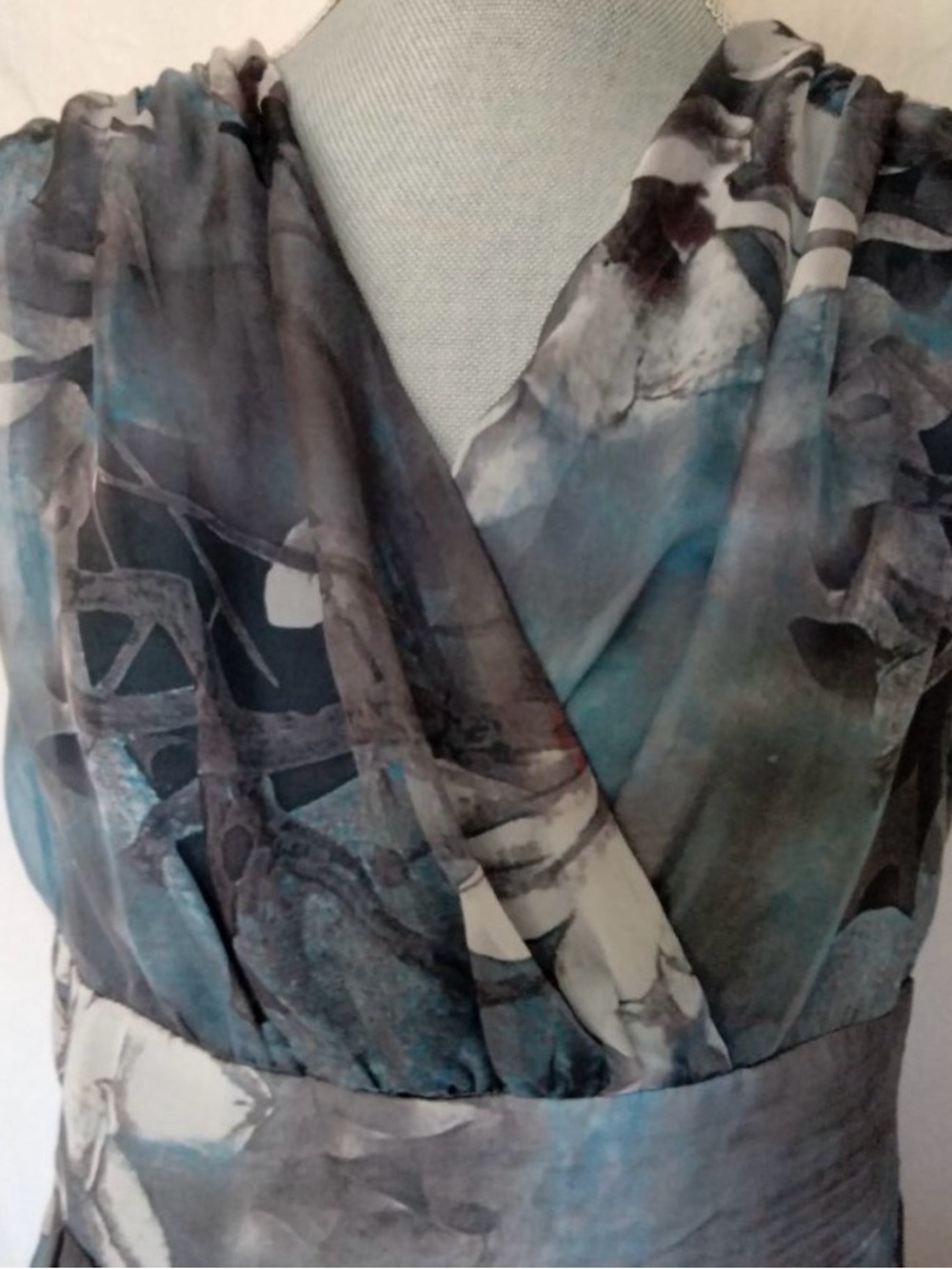 Joy EnvyLand Blue Floral V-Neck Chiffon Maxi Dress Blue/Teal - Picture 2 of 5